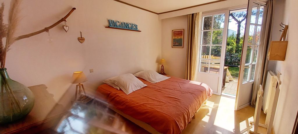 Le Vintage à L'Aiguillon-la-Presqu'île : chambre