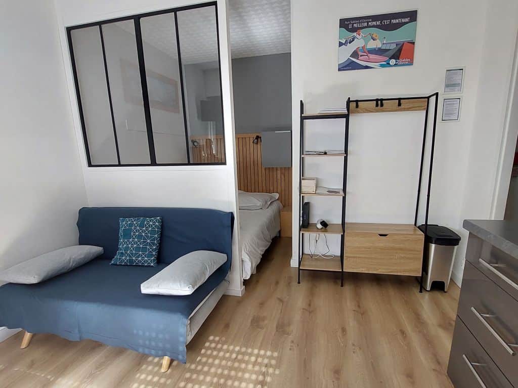 Studio à Les Sables-d'Olonne : salon