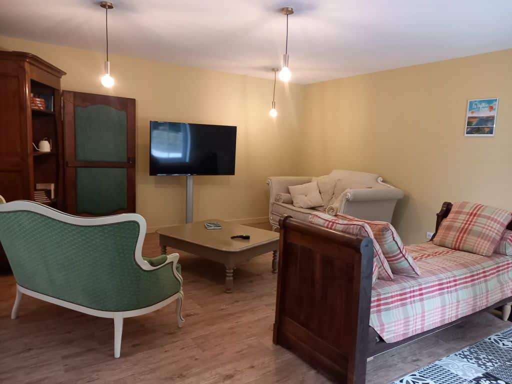Le Logis à Montréverd : salon