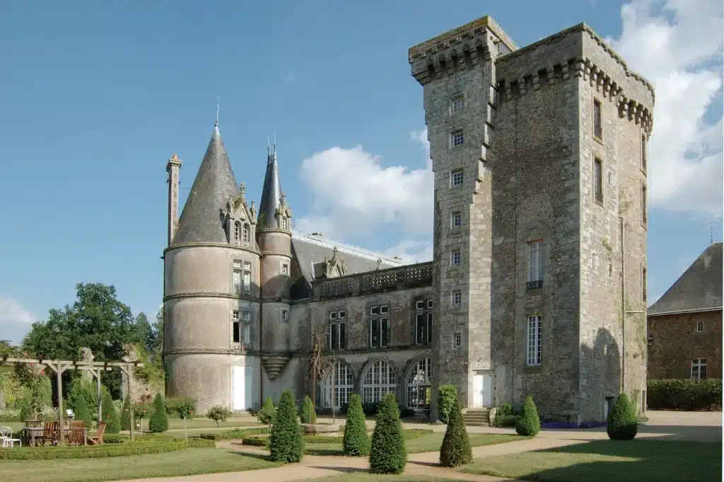 Gîte Château de la Flocellière – Le Donjon Médiéval