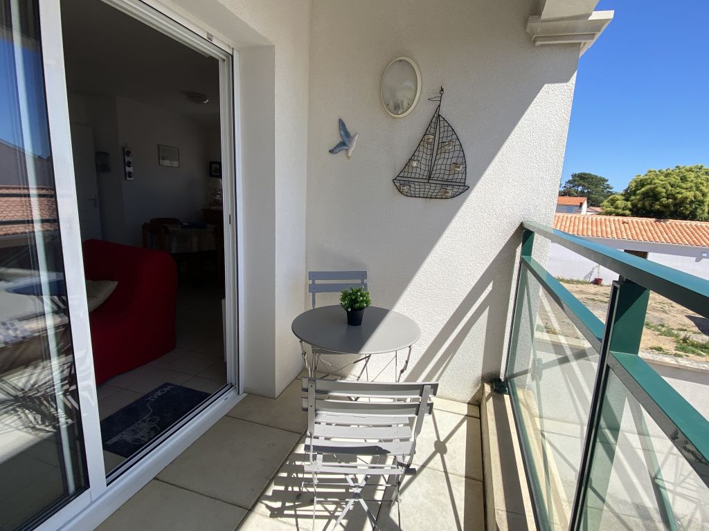 Élégant cocon pour deux proche du marché et des plages à Longeville-sur-Mer : terrasse et jardin