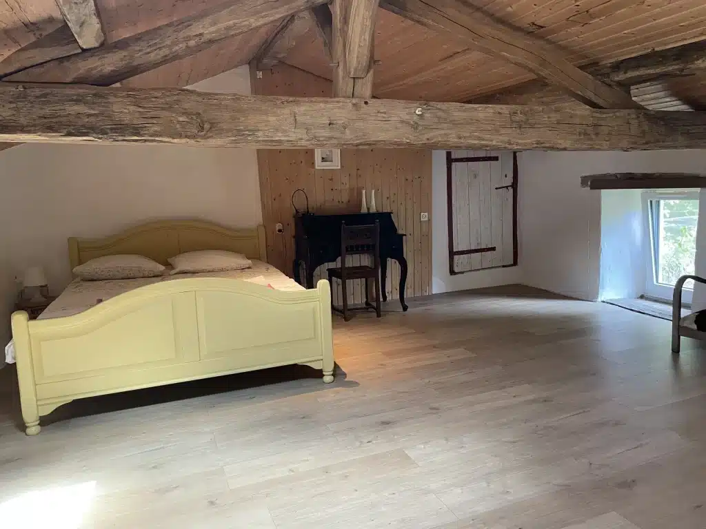 Le Puy Ardouin à Saint-Pierre-du-Chemin : chambre