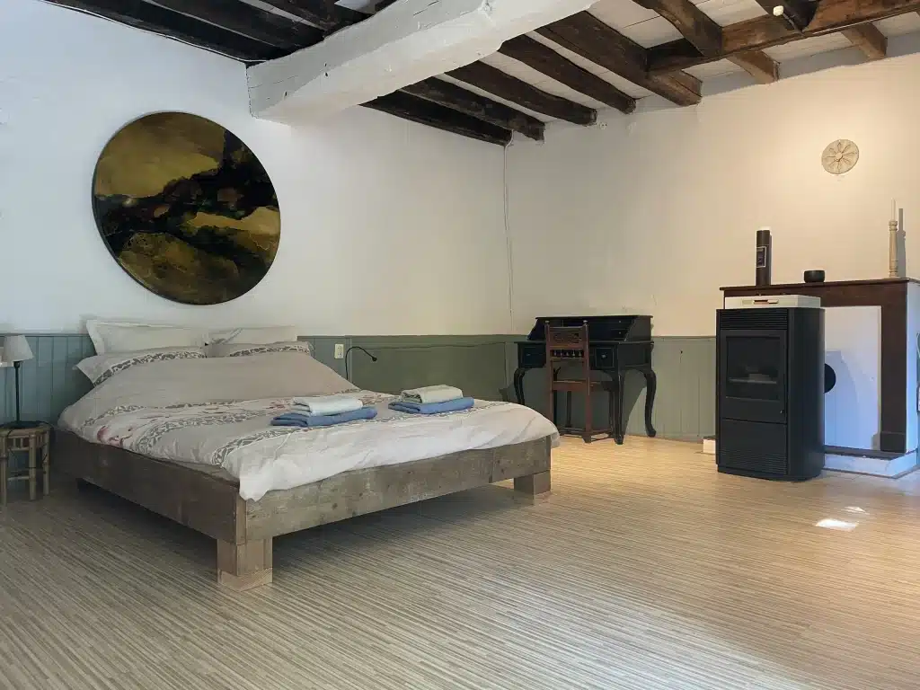 Le Puy Ardouin à Saint-Pierre-du-Chemin : chambre