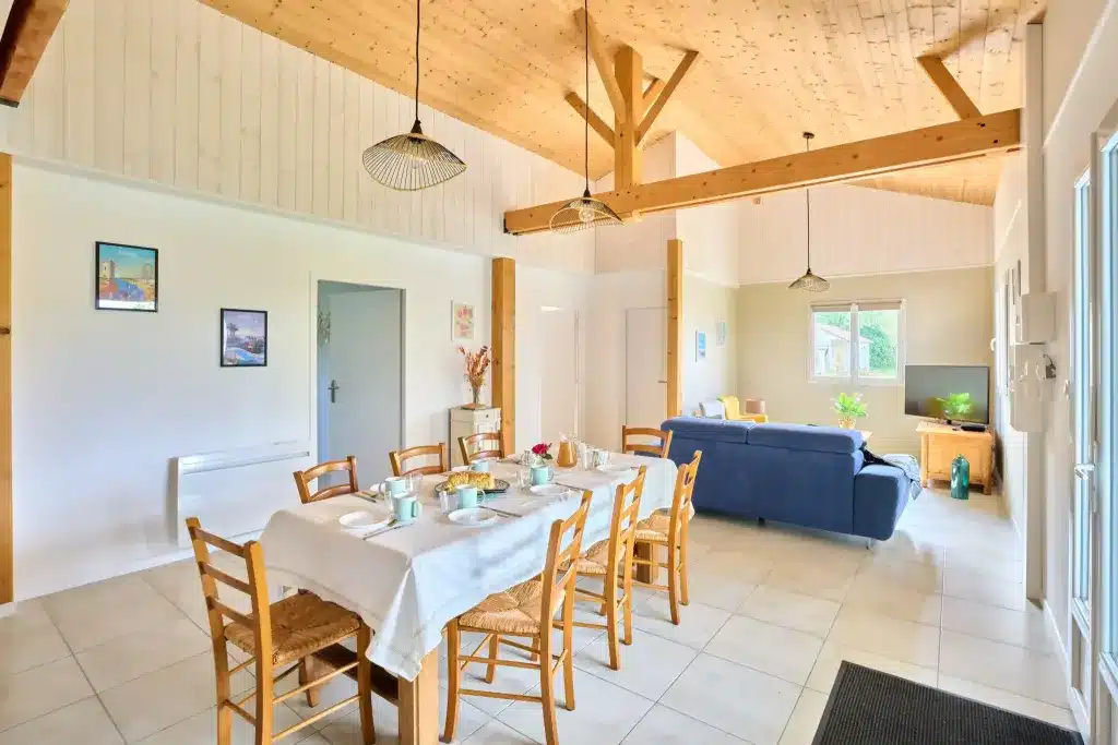 Agapanthe à Saint-Gervais : salle à manger