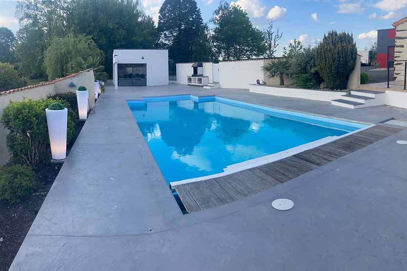 Gîte Albapétra à Le Boupère : piscine