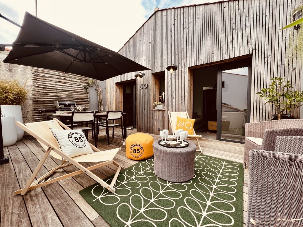 Grain de sable à Noirmoutier-en-l'Île : terrasse et jardin
