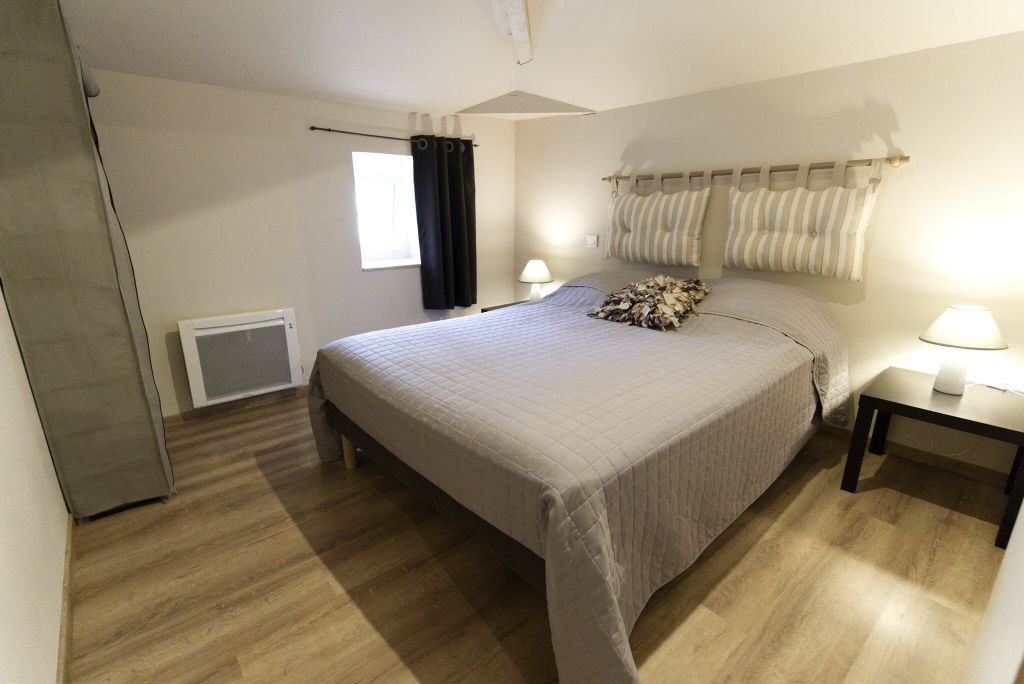 Gîte le Grand 8 à Les Epesses : chambre