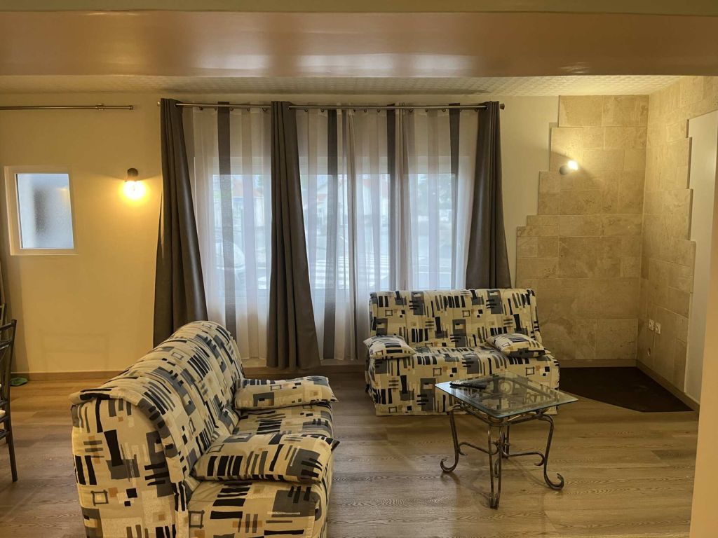 Appartement à L'Aiguillon-la-Presqu'île : salon