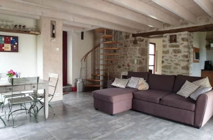 L'Abri Gîte Tranquille à Bellevigny : salon