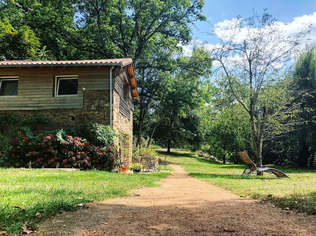 Jardin à Mortagne-sur-Sèvre : extérieur