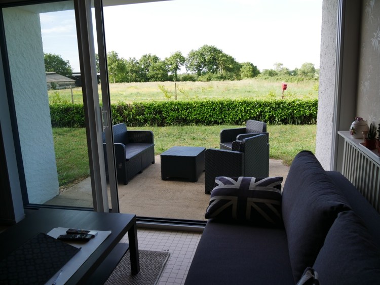 La Grande Maison Spa et Sauna à Commequiers : terrasse et jardin